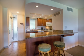 Condo, 1 Bedroom, Partial Ocean View (Unit A205 ,1Bath)