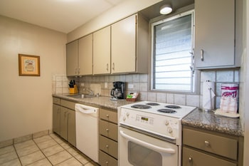 Condo, 2 Bedrooms, Partial Ocean View