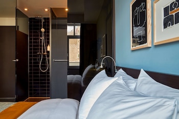 Classic Room, 1 Queen Bed