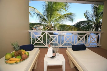 Luxury Suite, 1 Queen Bed, Sea Facing