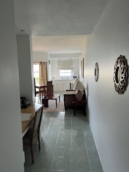 Luxury Suite, 1 Queen Bed, Sea Facing