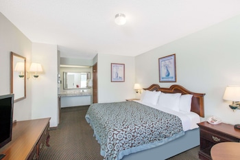 Standard Room, 1 King Bed, Smoking