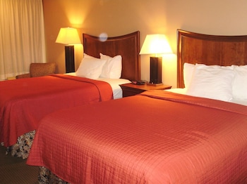 Deluxe Room, 2 Queen Beds