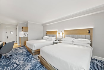 Standard Room, 2 Queen Beds, Accessible (Mobility, Accessible Tub)