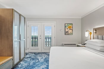 Standard Room, 1 King Bed