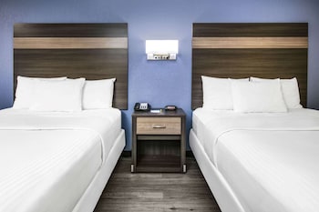Room, 2 Queen Beds, Non Smoking