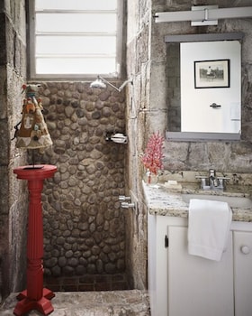 Honeymoon Suite (Sugar Mill)