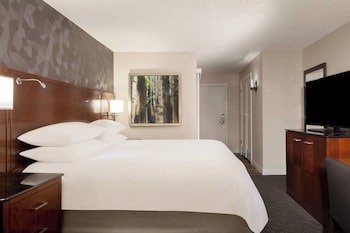 Room, 1 King Bed (High Floor)