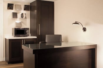 Suite, 1 Bedroom, Balcony