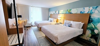 Room, 2 Queen Beds, Accessible, Non Smoking (Mobility, Bathtub w/ Grab Bars)