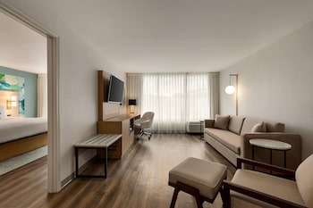 Studio Suite, 1 King Bed, Non Smoking