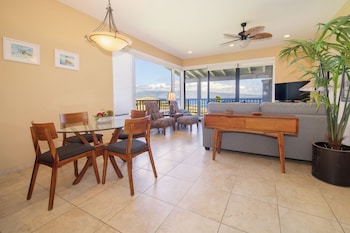 Villa, 1 Bedroom, Ocean View (Bay 14B2, Gold, 1.5 Bath)