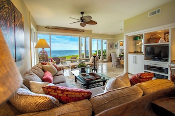 Villa, 1 Bedroom, Oceanfront (Bay 26G2 Gold ,1Bath)