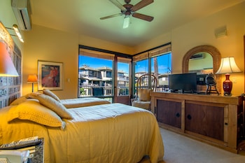 Villa, 2 Bedrooms, Oceanfront (Bay 27B2 Gold 2.5 bath)