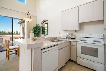 Villa, 2 Bedrooms (Golf, Fairway View)