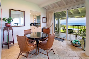 Villa, 1 Bedroom, Oceanfront (Bay 36B4 Gold ,1Bath)