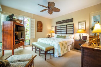 Villa, 1 Bedroom, Oceanfront (Bay 26G2 Gold ,1Bath)