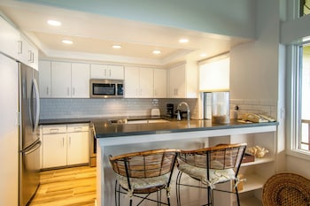 Villa, 1 Bedroom, Ocean View (Ridge 2924, Gold, 1.5 Bath)