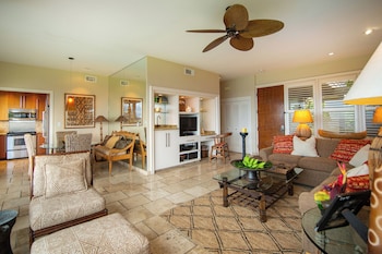 Villa, 1 Bedroom, Oceanfront (Bay 26G2 Gold ,1Bath)