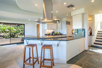 Villa, 1 Bedroom, Oceanfront (Bay 19G5 Gold 1.5 Bath)