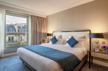 Deluxe Suite, Terrace (Champs Elysées)