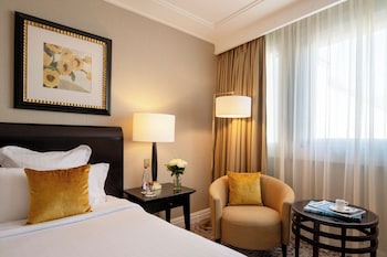 Deluxe Suite, Terrace (Montaigne)