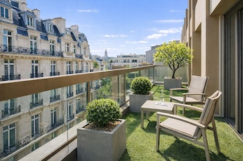Deluxe Suite, Terrace (Champs Elysées)