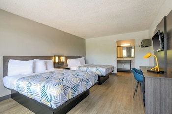 Standard Room, 2 Queen Beds, Non Smoking