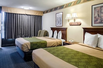 Standard Room, 2 Queen Beds, Non Smoking