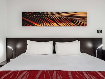 Superior Room, 1 King Bed