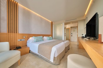 Superior Double Room, Balcony, Partial Sea View (Newly Refurbished)