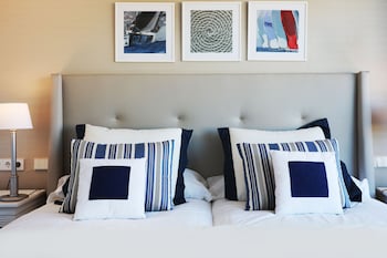 Suite, Balcony, Sea View (VIP Lounge Included)