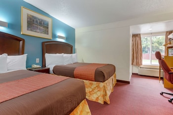Standard Double Room, 2 Double Beds, Smoking