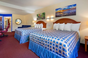 Suite, Multiple Beds, Non Smoking