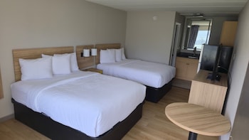 Double Room, 2 Double Beds