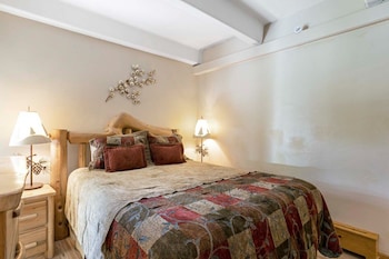 Room, 1 Bedroom (Platinum with Bunk Alcove)