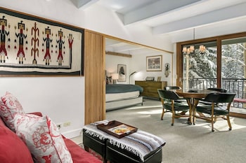 Condo (Platinum Studio)
