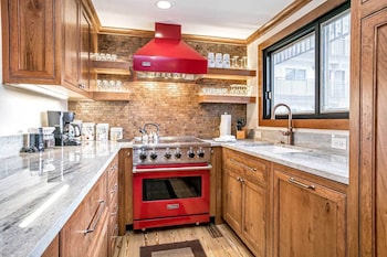 Condo, 2 Bedrooms, 2 Bathrooms (Diamond 900 Square Feet)