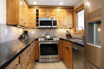 Condo, 3 Bedrooms (Diamond, 3 Bathrooms)