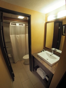 Room, 2 Queen Beds, Balcony