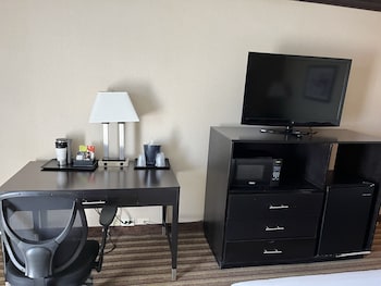 Room, 1 King Bed (Spacious)