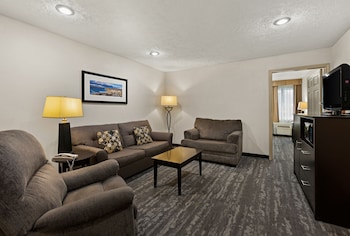 Suite, 1 King Bed, Non Smoking