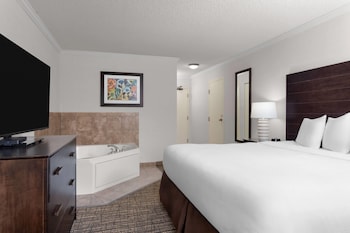 Suite, 1 King Bed, Non Smoking