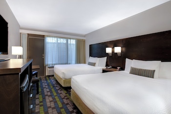 Room, 2 Queen Beds, Non Smoking (Efficiency)
