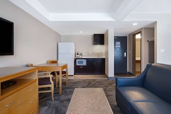 Studio Suite, 2 Queen Beds, Non Smoking