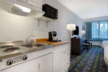 Room, 2 Queen Beds, Non Smoking (Efficiency)