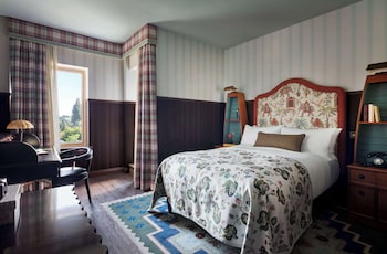 Premium Room, 1 King Bed