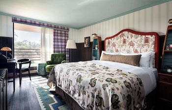 Room, 1 King Bed, River View