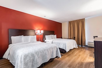 Deluxe Room, 2 Queen Beds (Smoke Free)