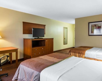 Suite, Multiple Beds, Accessible, Non Smoking (Efficiency)